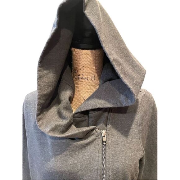 GapFit Women's Gray Zippered Hoodie Jacket XL Casual Travel - Picture 2 of 8
